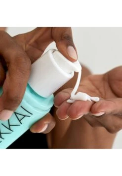 Clean Stylers Straight Balm 1Lacca- Uomo Prodotti Per Capelli F7X34H00J-S11 -Vendite KORRES 10de988d439e45efb7b1cef426259c31