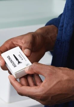 Refill Blades Extra Sensitive SkinRasoiWhite Uomo Rasatura BJT32J005-A11 -Vendite KORRES 2d59532edfe544f0b9161bac2d2e1b74