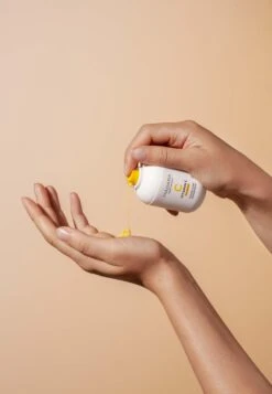 Vitamin C Intense Glow ConcentrateAnti-Aging- Uomo Cura Del Viso MMI34G00M-S11 10 Vitamin C Intense Glow ConcentrateAnti-Aging- Uomo Cura Del Viso MMI34G00M-S11 -Vendite KORRES 40c3372104544c29a90a2a68b208bfc4