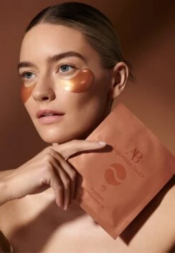 Augustinus Bader The Eye Patches Single SachetCura Degli Occhi- Uomo Cura Del Viso AUH34G010-S11 -Vendite KORRES 70f77df6734e43ed9430267c0f36107f