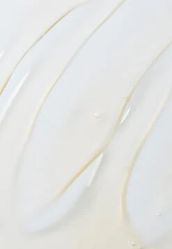 St. Tropez Luxe Body SerumSelf-Tan Body SerumCrema SolareGold Transparent Uomo Protezione Solare SQ034G00A-F11 -Vendite KORRES 7c6cb859e56e4c01857b465057ddb0de