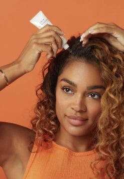 GROW GORGEOUS Scalp Care Prebiotic And Vitamin C 10% BoosterTrattamenti Capelli- Uomo Prodotti Per Capelli GRJ31H01W-S11 -Vendite KORRES 86999e3199c34b7bb8687614da759864