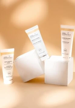 Gentle Renewal Scrub With Walnut Shell Powder And KaolinScrub E Peeling Viso- Uomo Cura Del Viso H6F34G008-S11 -Vendite KORRES a7fbbc692d294e8e98464ca8efe4a652