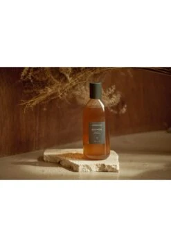 Quinoa Protein ShampooShampoo- Uomo Prodotti Per Capelli ARH34H009-S11 -Vendite KORRES c4e686c393914e3fb8fa0c41f64ac3f3