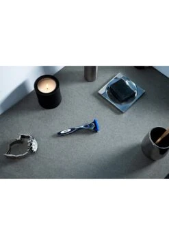 Hydro 5 Rasoi- Uomo Rasatura WIH34J001-S11 -Vendite KORRES e3fa3ab364494859a0e3ef8b3b15665f