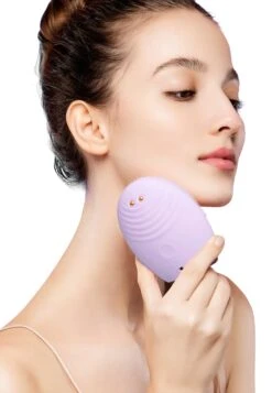Foreo Luna™ 3 PlusSensitive SkinAccessori Skincare1 Stk Uomo Tool E Accessori FOI34J003-A11 -Vendite KORRES ec03b48da4f24f34a83349d258a00fe2