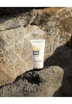 Protective Body Cream Spf 30 Voyage VétiverIdratante- Uomo Trattamenti Corpo MXL34G01D-S11 -Vendite KORRES fe7ae0bc234e403d9c81cfd8599e5b5a